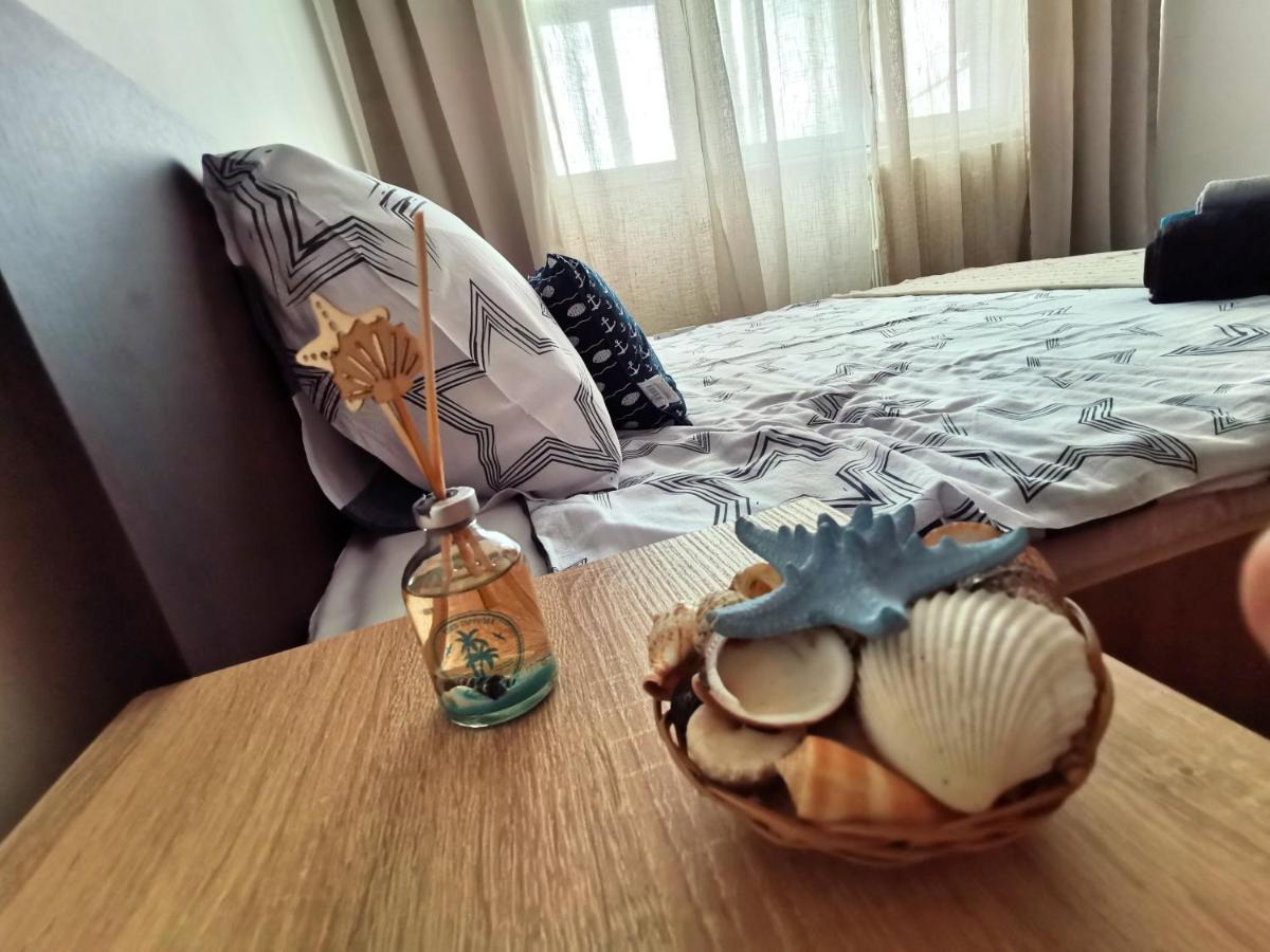 Apartamentul Lui Matei Constanţa Buitenkant foto