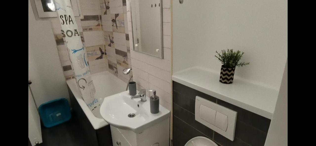 Apartamentul Lui Matei Constanţa Buitenkant foto